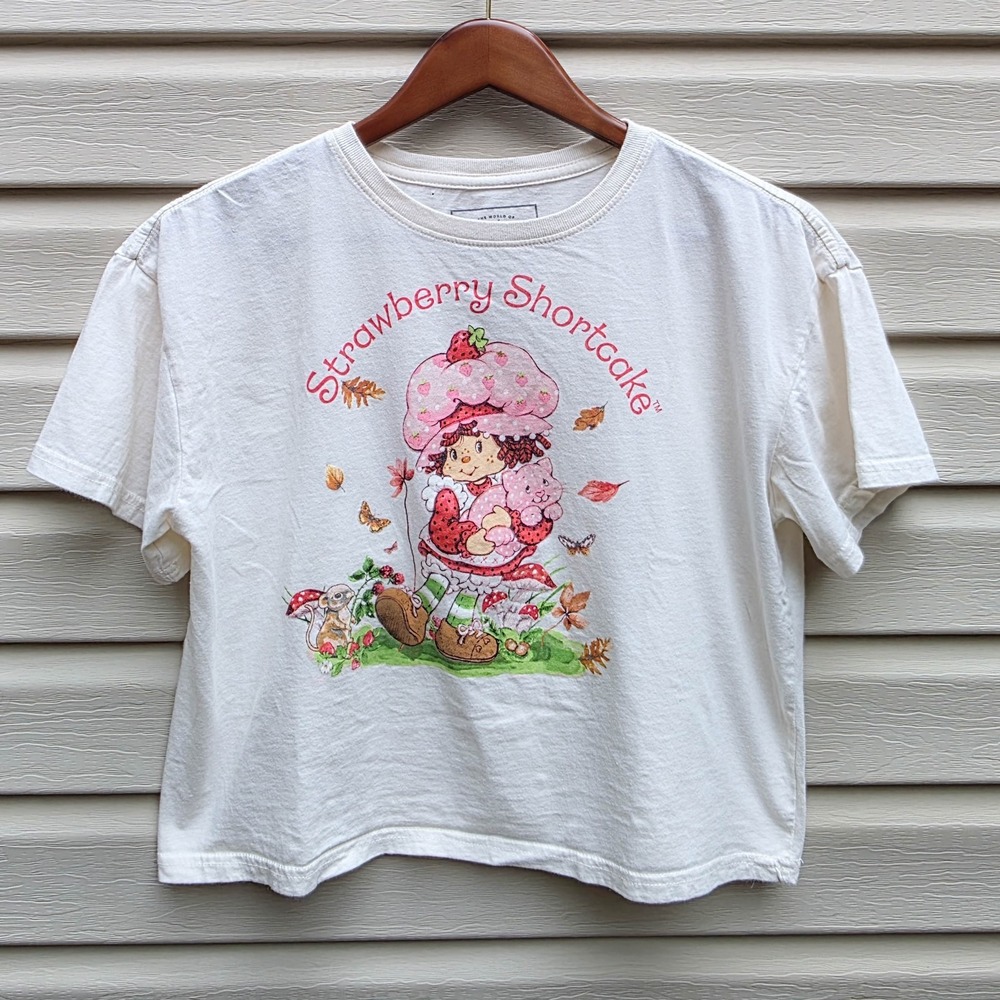 Strawberry Shortcake Shirt Womens M Cropped Oversized Graphic Tee Cottagecore